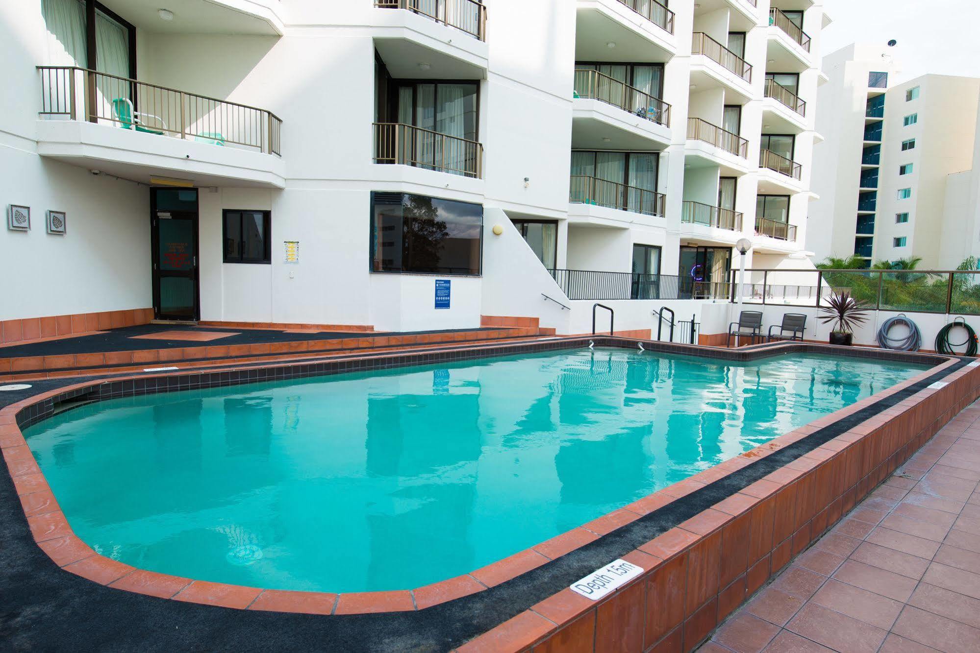 Sandy Point Beach Resort Голд-Кост Экстерьер фото