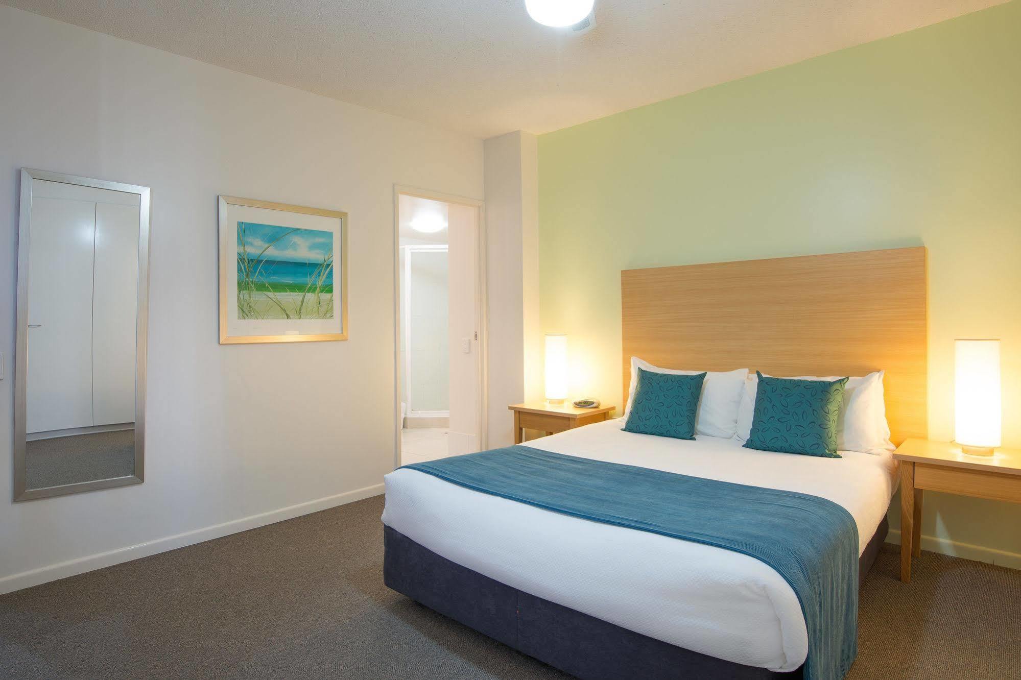Sandy Point Beach Resort Голд-Кост Экстерьер фото