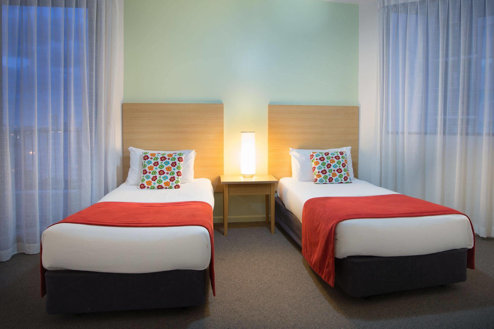 Sandy Point Beach Resort Голд-Кост Экстерьер фото